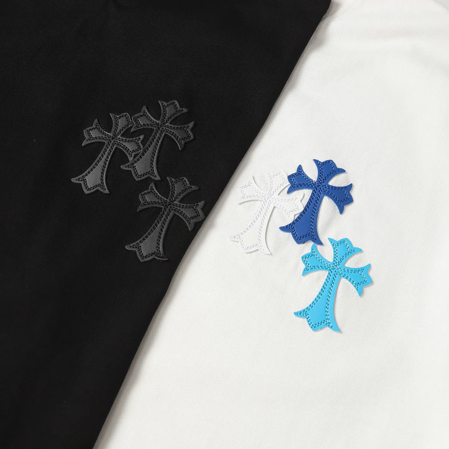 🅿️190 COME HEARTSCH/Cro Heart 25ss string label leather label short-sleeved T-shirt. Uses direct injection imported machine printing hardware and accessories. All grinding and customization. Correct configuration. Black 2025 packaging. 280 grams custom-dyed double yarn cotton. The version is large, loose and stylish. The difference is that the low version is slim and long. The upper body is pulled at the hips. The high-density main mark is hand-sewn. The washed tag is the same for men and women. Color: black/white Size: XS-L